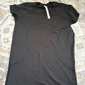 lululemon athletica Women’s Swiftly Tech Short Sleeve 2.0 Size 14 NWT